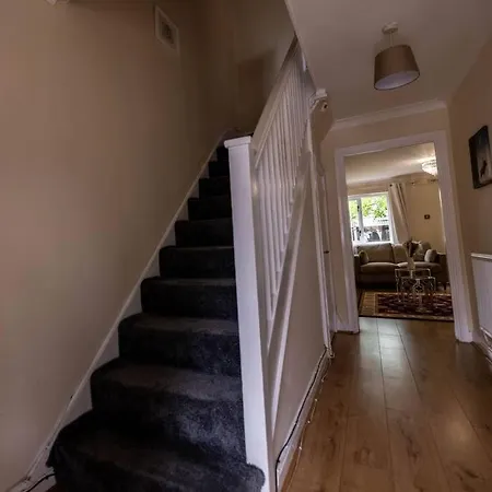 3 Bedrooms House-Sofabed-Parking-Bbqstove-Garden London Exterior foto
